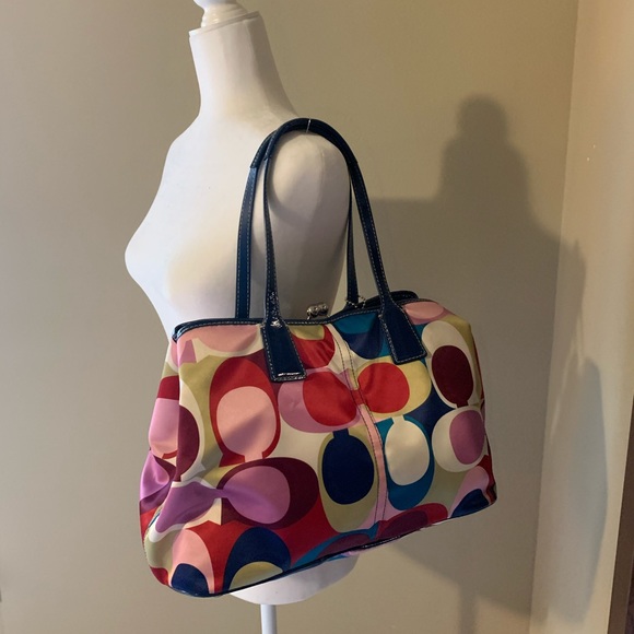 Coach Signature Scarf Print Purse Bag Beautiful! - Picture 2 of 10